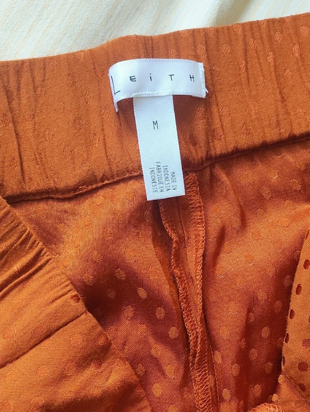 Leith Burnt Orange Dot-Texture Pants - Picture 3 of 9